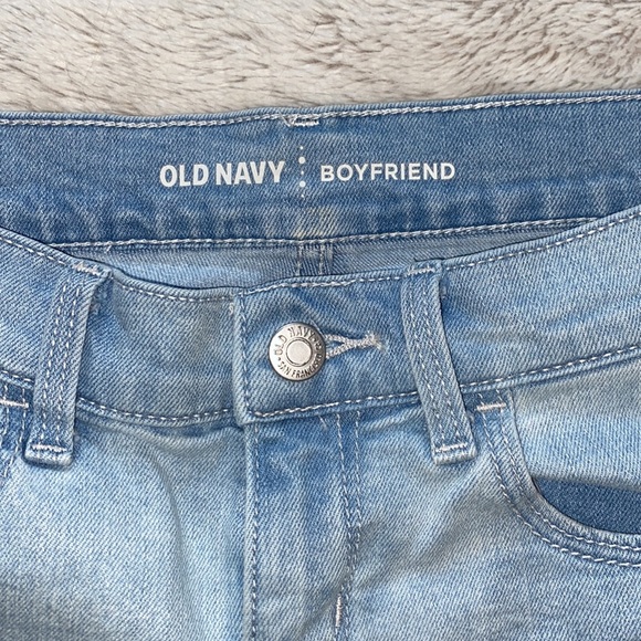 Old navy Boyfriend shorts - Picture 2 of 6